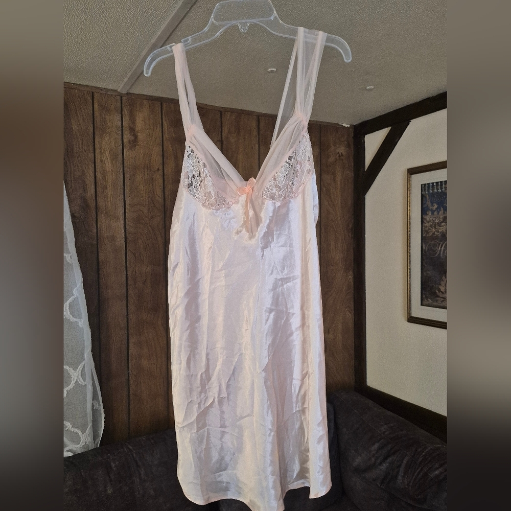 Elegant White Lace Nightgown